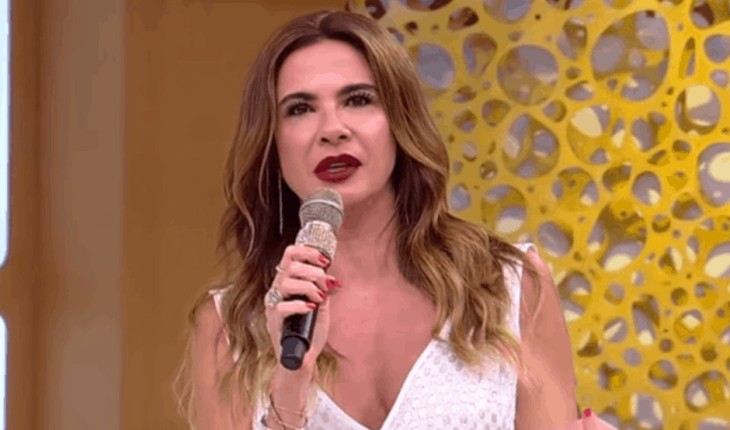 Luciana Gimenez já recusou fortuna para posar completamente sem roupa e expõe motivo inusitado: ‘minha perereca’